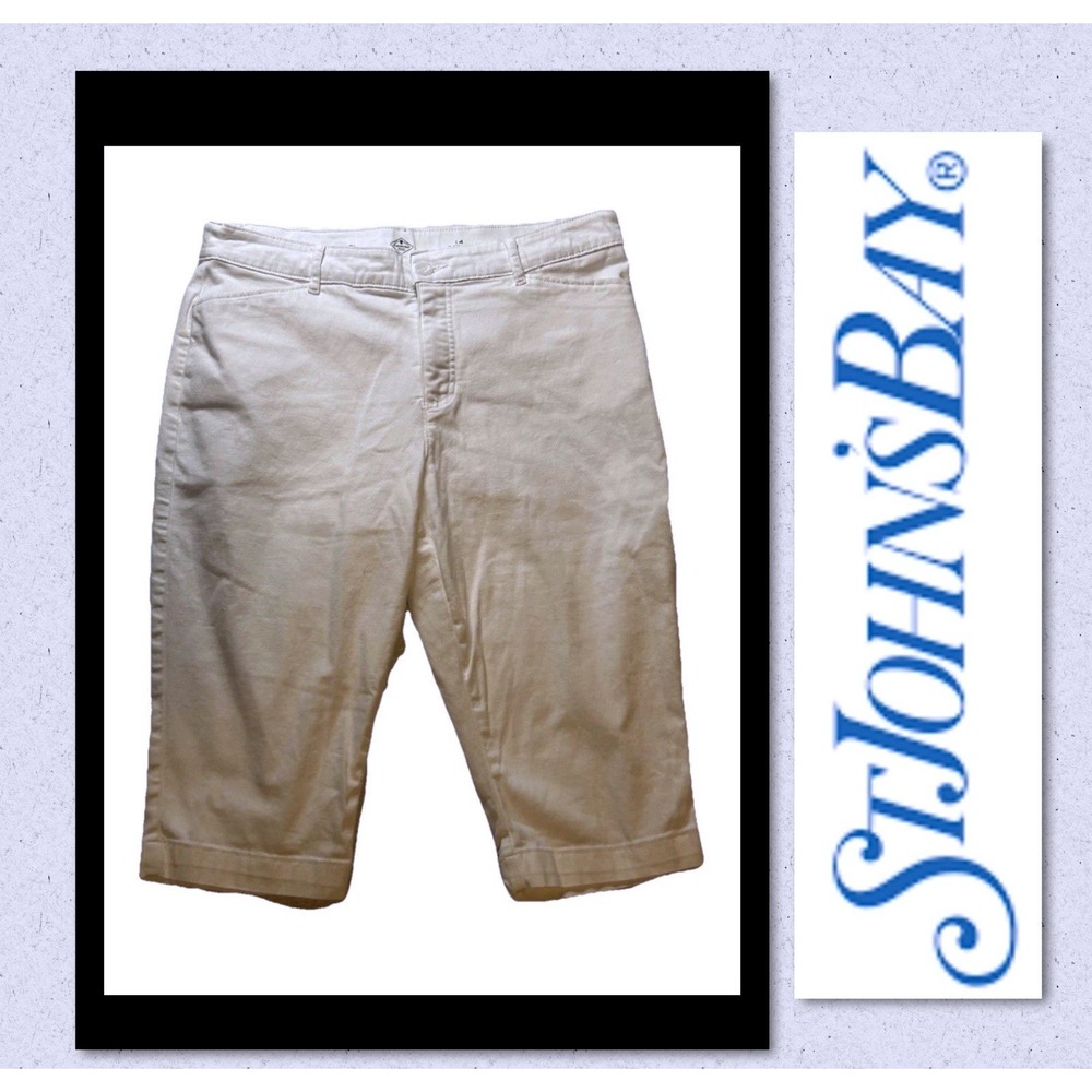 St John's Bay - Women's Size 14 White CAPRI PANT (Cotton Polyester Spandex)